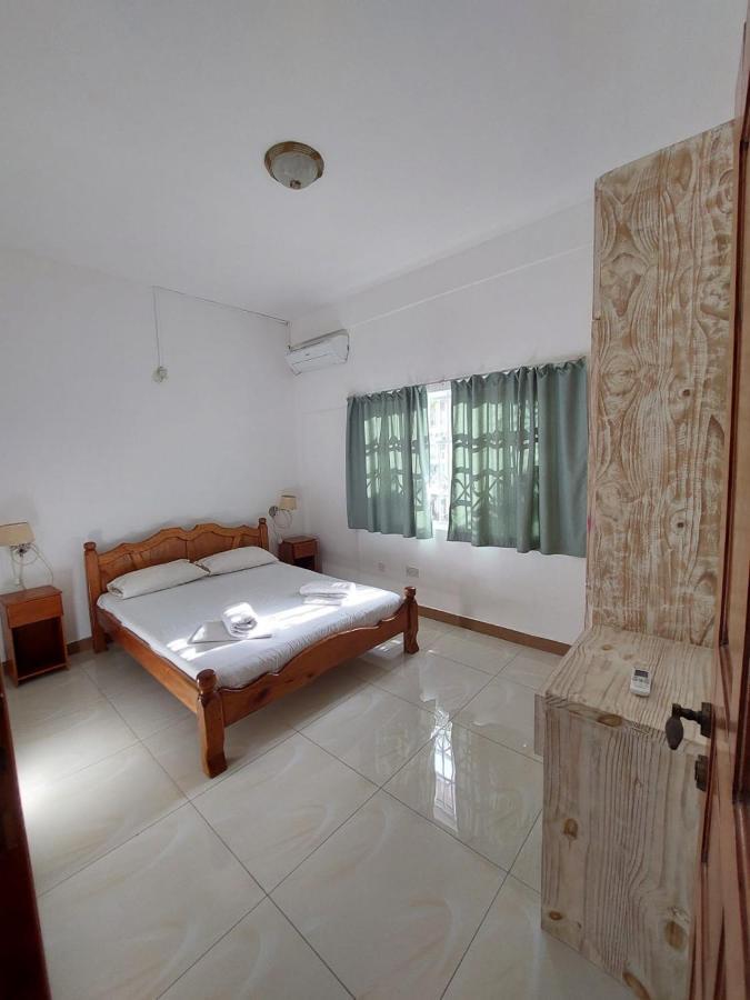 Beau Vallon Villa Self Catering With Pool Extérieur photo