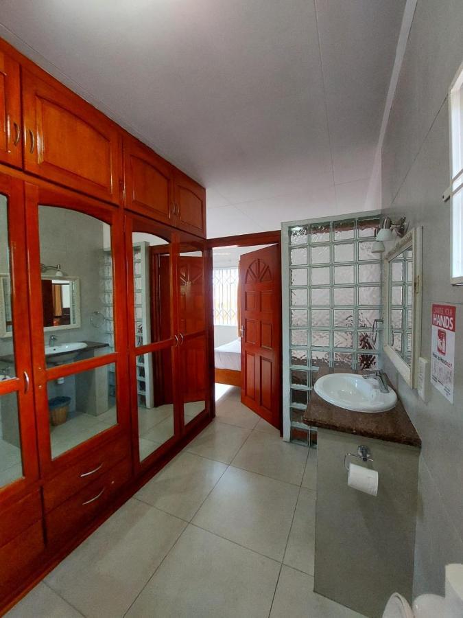 Beau Vallon Villa Self Catering With Pool Extérieur photo