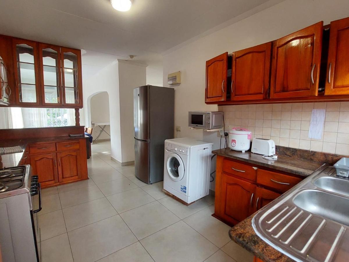 Beau Vallon Villa Self Catering With Pool Extérieur photo