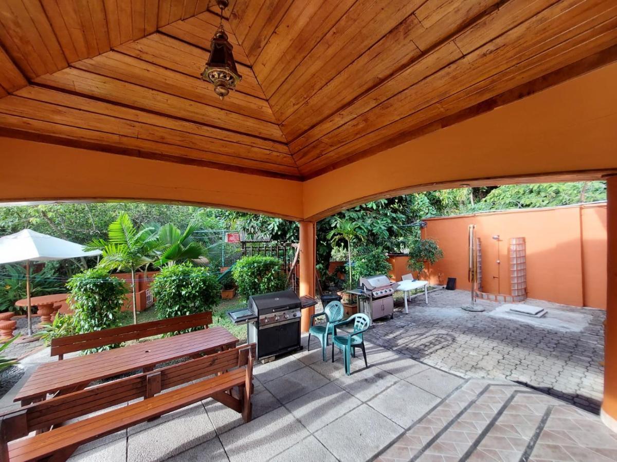 Beau Vallon Villa Self Catering With Pool Extérieur photo